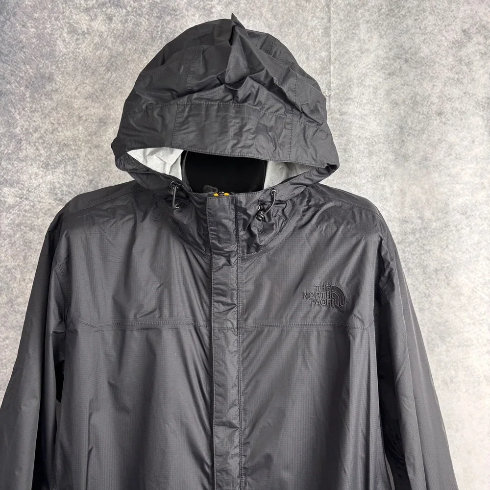 The North Face Venture 2 Dryvent Waterproof Hooded Rain Jacket in Black‎ Size XL